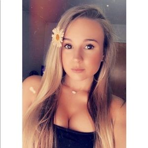 Meet your Posher, Brooke